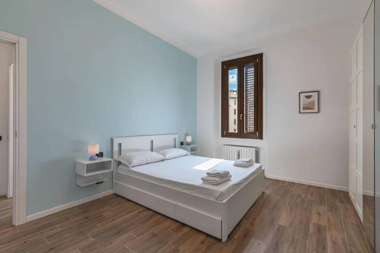 Easylife - Coccole E Relax Nel Cuore Di Isola Milánó Apartman