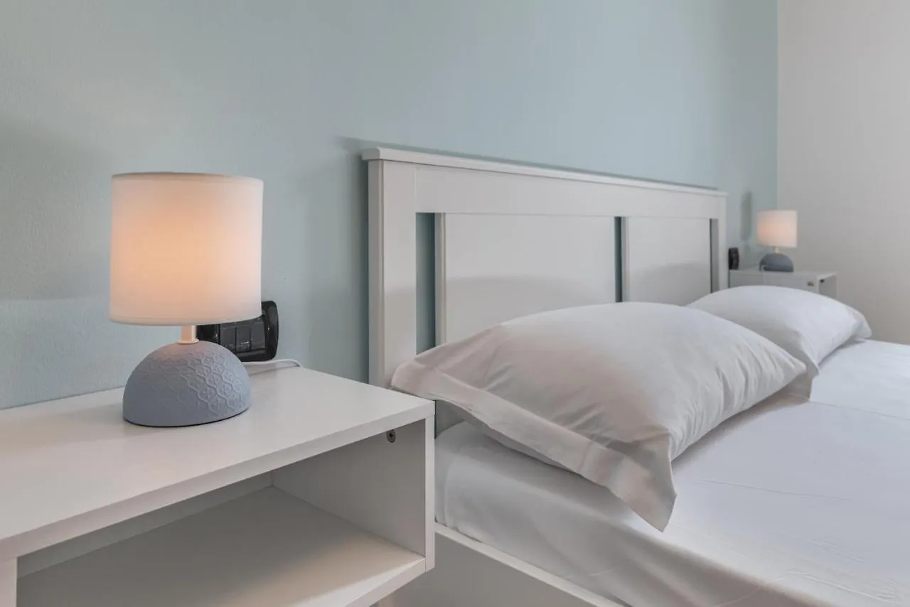 Apartman Easylife - Coccole E Relax Nel Cuore Di Isola Milánó Olaszország